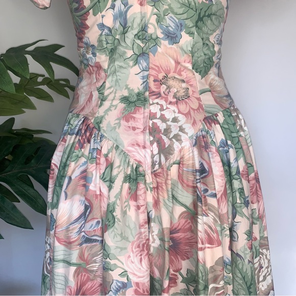 v i n t a g e : Floral Victorian Cottagecore Pastel Puff Sleeve Basque Dress - Picture 7 of 16